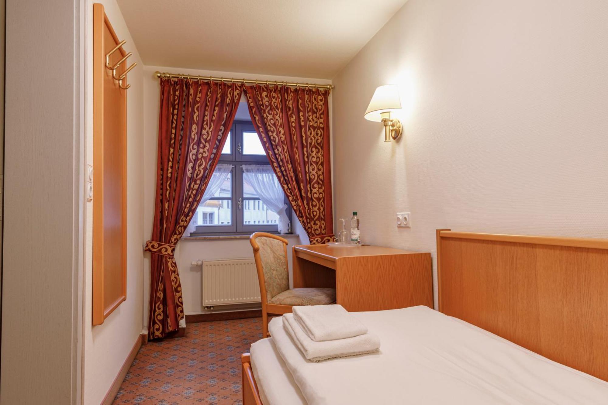 Schwerter Schankhaus & Hotel Meissen Extérieur photo